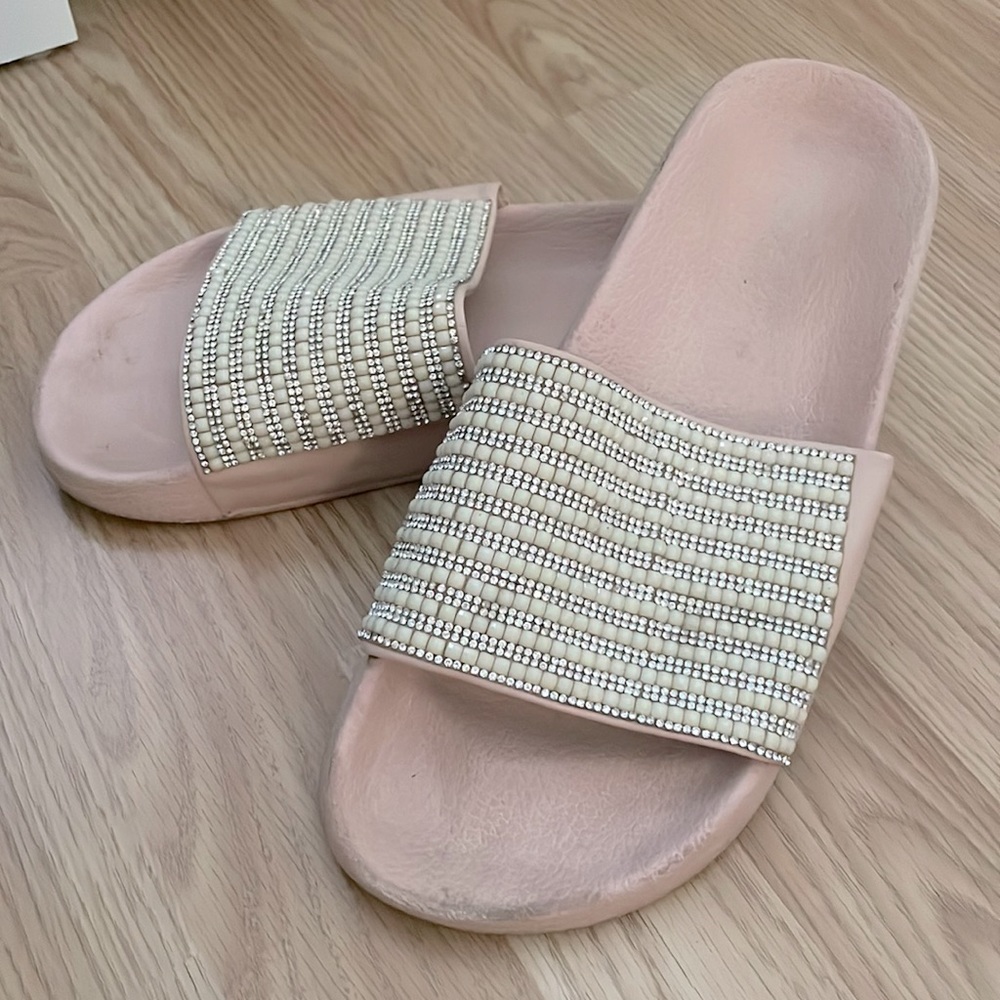 Pink sliders size 41